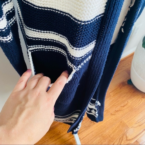 Forever 21 inside out style open front cardigan - Picture 7 of 8